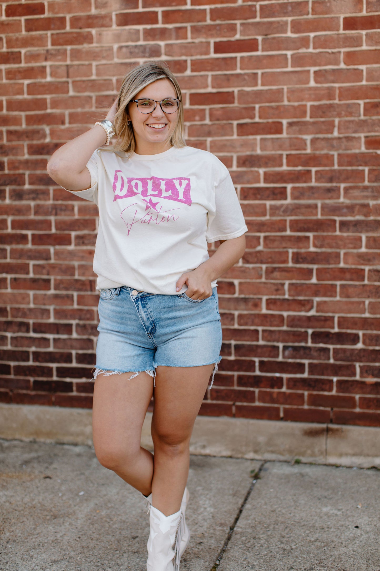 Dolly Tee